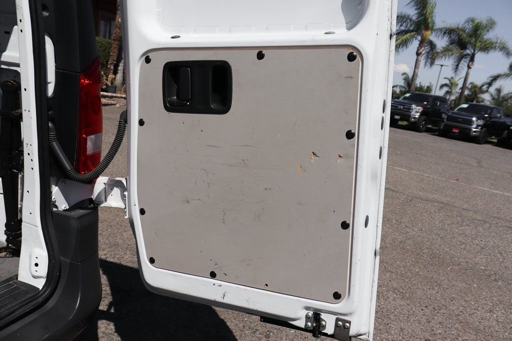 Used 2021 Mercedes-Benz Metris image 9