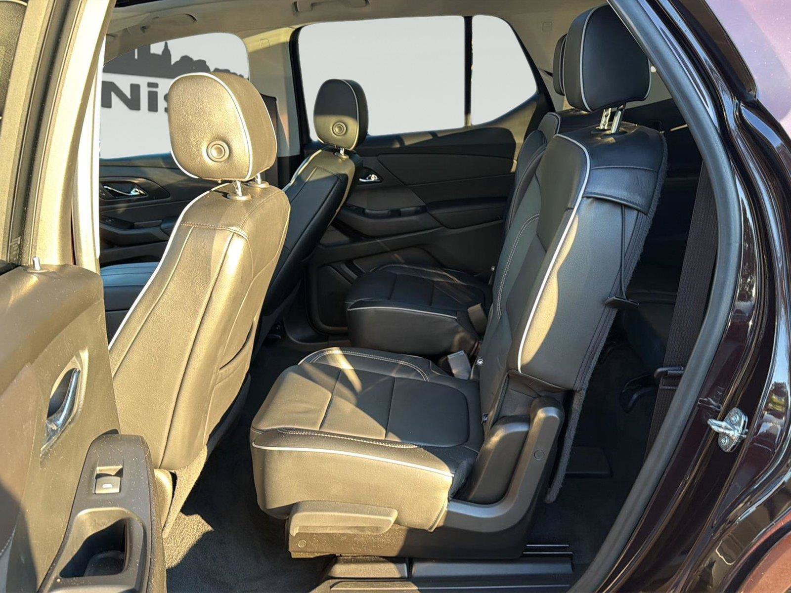 Used 2021 Chevrolet Traverse High Country AWD/4WD image 34