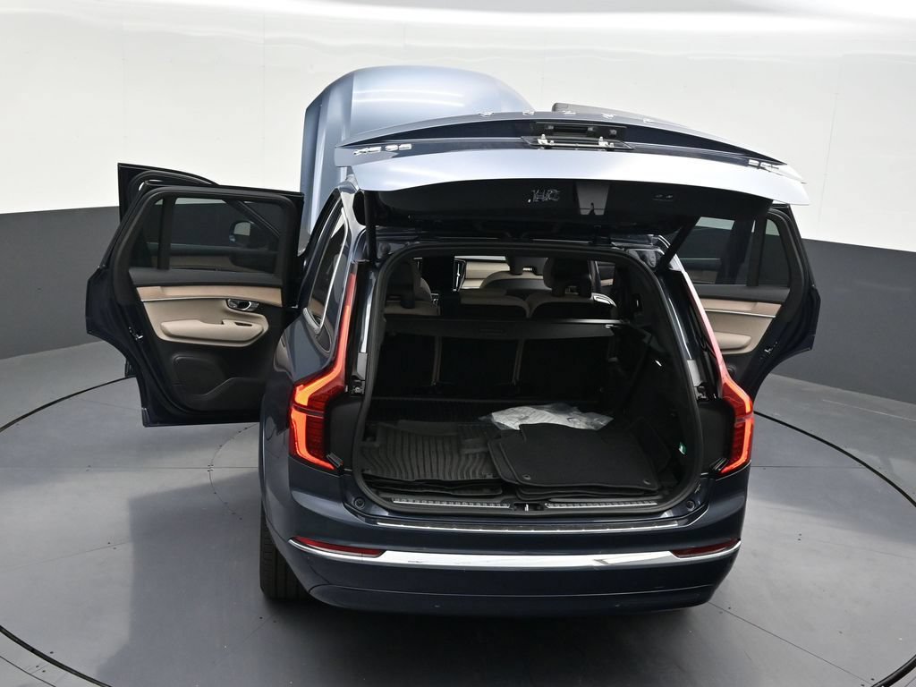 New 2026 Volvo XC90 B6 Plus w/ Protection Package Premier AWD/4WD image 33