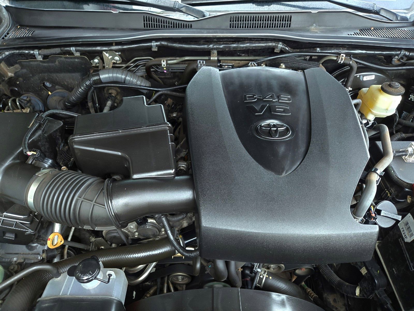 Used 2017 Toyota Tacoma TRD Sport image 25