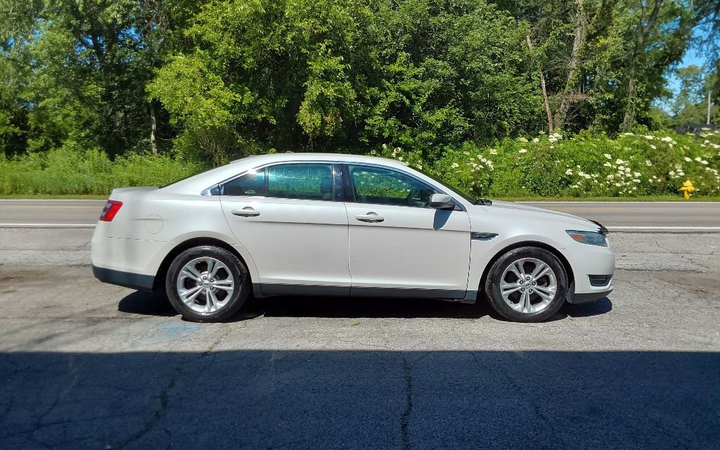 Used 2014 Ford Taurus SEL w/ Equipment Group 201A FWD image 1