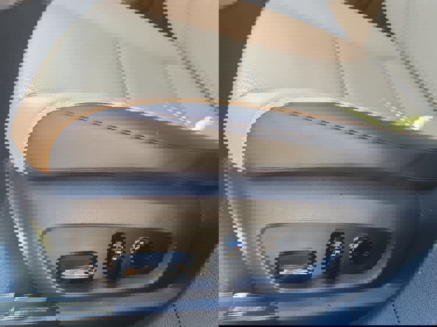 Used 2019 Lexus ES 350 w/ Premium Package image 18