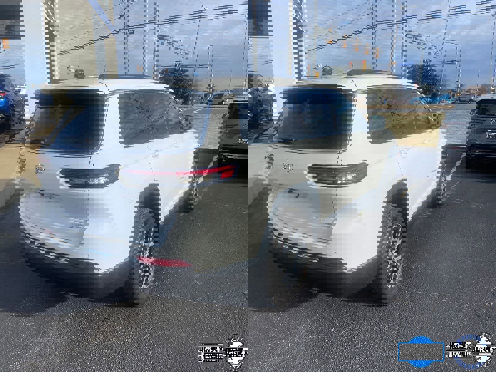 Used 2024 Jeep Grand Cherokee L Limited image 4