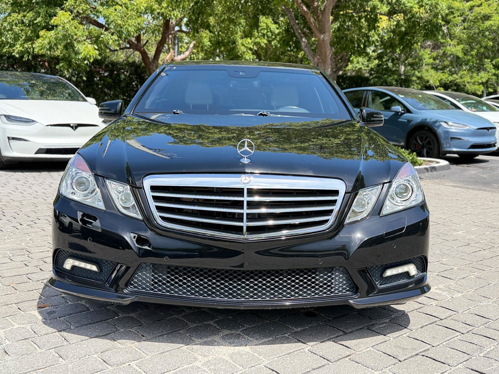 Used 2010 Mercedes-Benz E 550 Sedan image 4