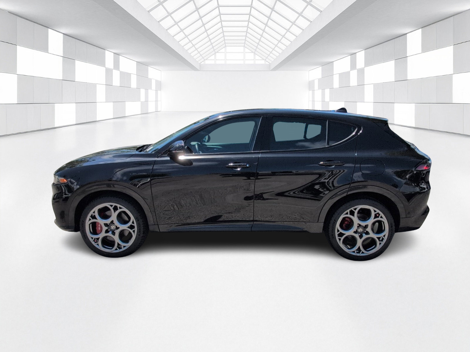 Used 2024 Alfa Romeo Tonale Veloce w/ Active Assist Package AWD/4WD image 4