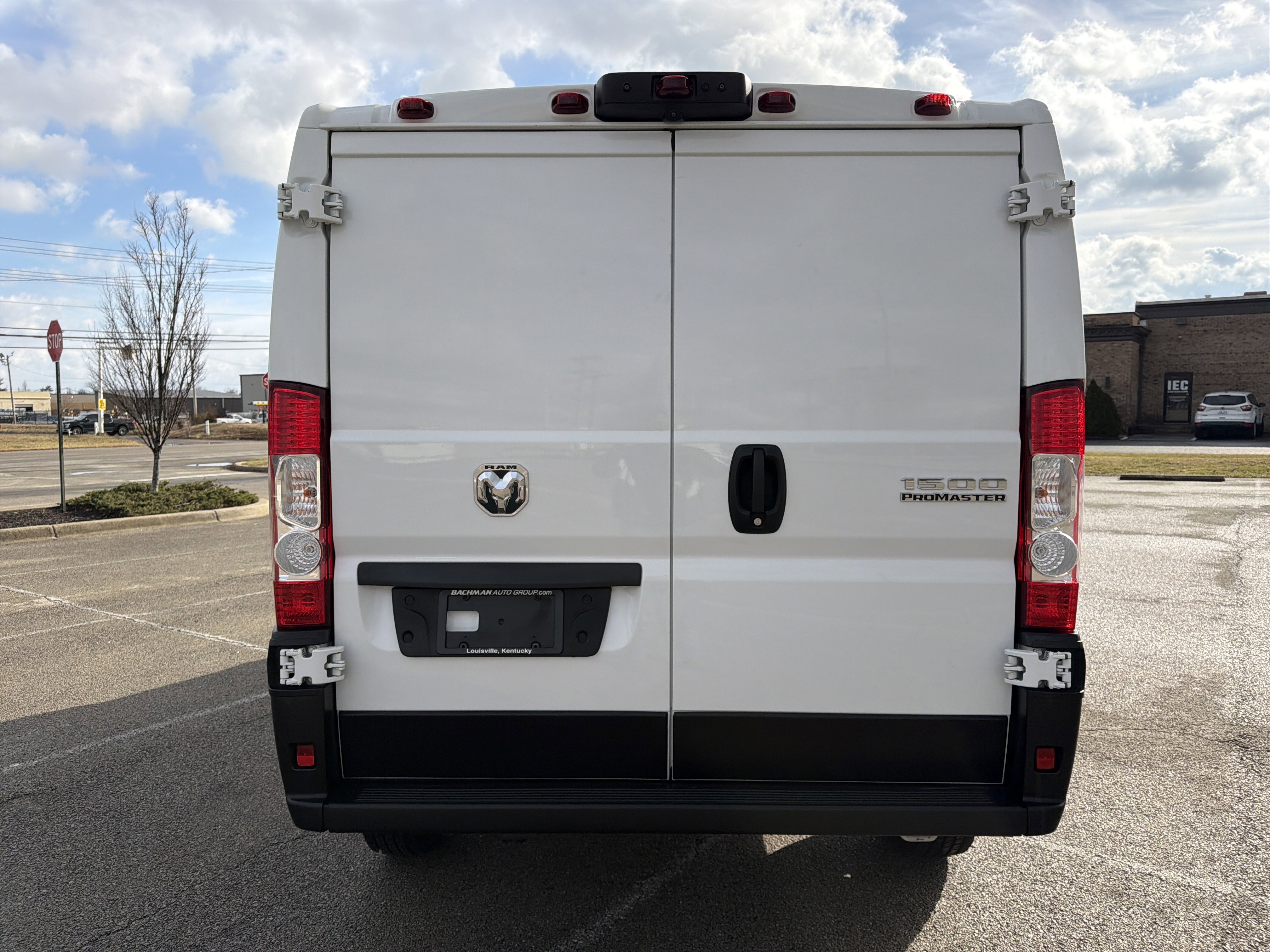 Used 2023 RAM ProMaster 1500 w/ Driver Convenience Group image 6