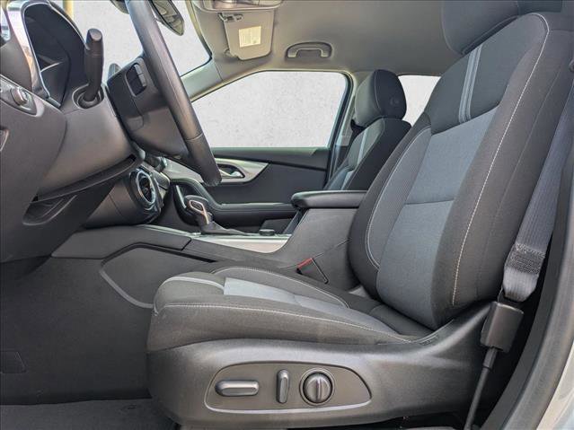 Used 2025 Chevrolet Blazer LT AWD/4WD image 15