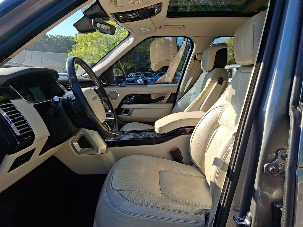 Used 2018 Land Rover Range Rover Supercharged AWD/4WD image 13