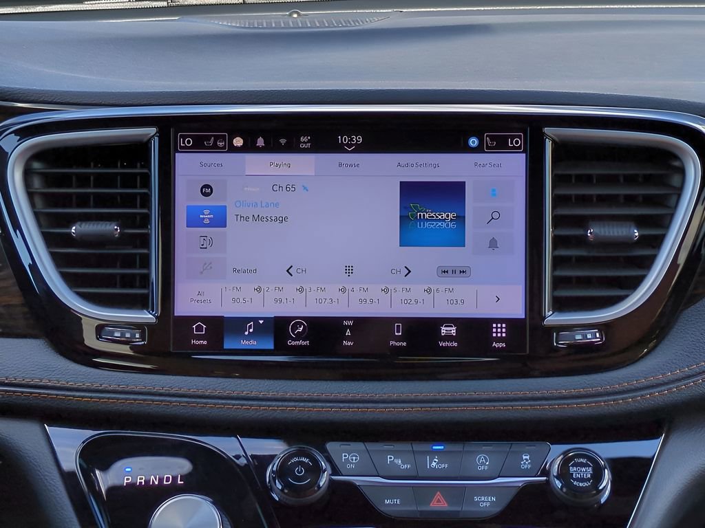 Used 2022 Chrysler Pacifica Pinnacle image 17