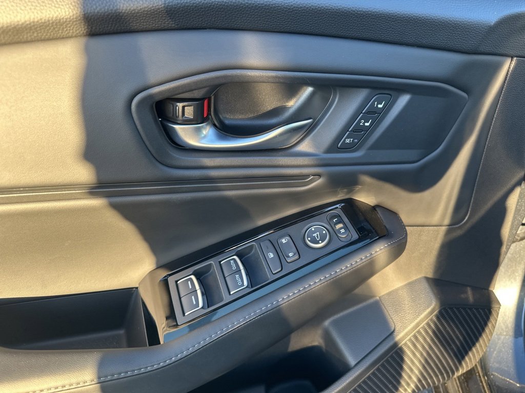 Used 2023 Honda Accord Touring image 17