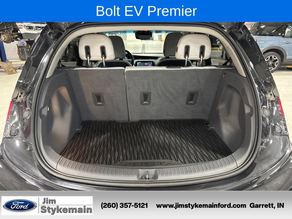 Used 2017 Chevrolet Bolt Premier w/ Driver Confidence II Package FWD image 30