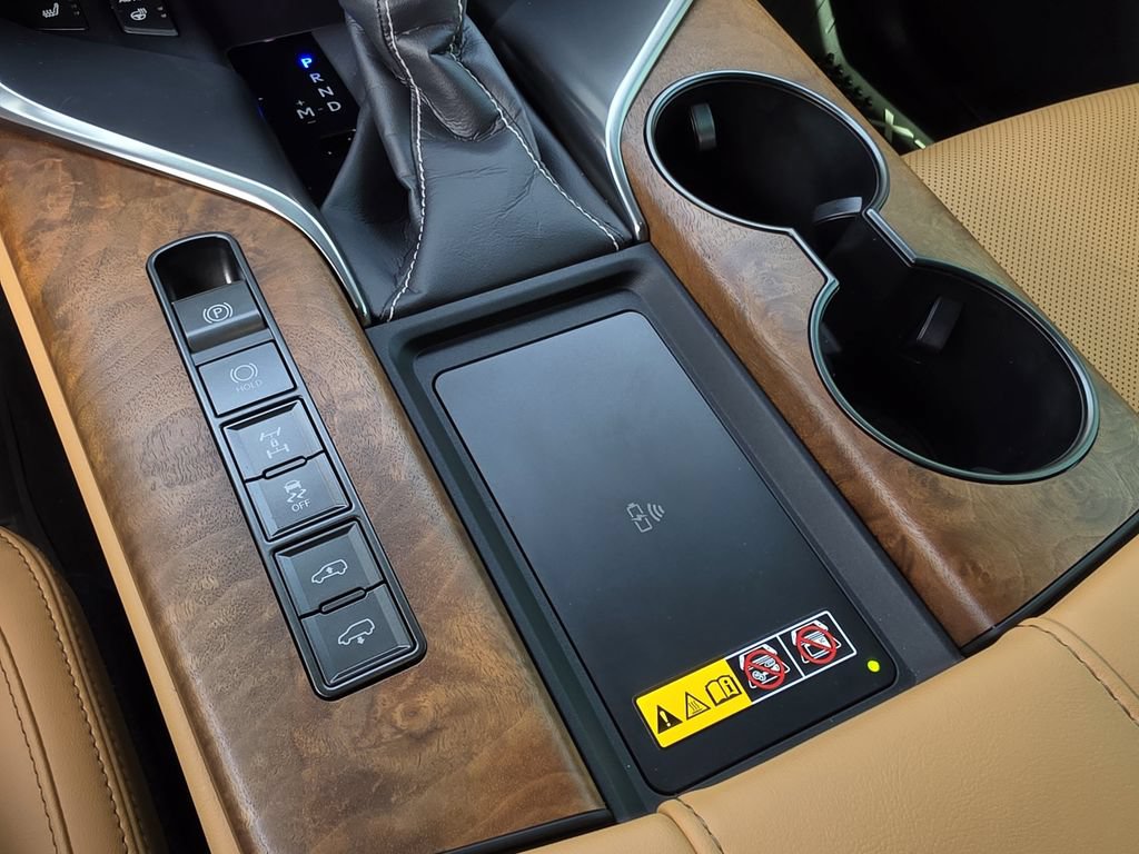 Used 2026 Lexus LX 600 4WD w/ Accessory Package (2T) image 24