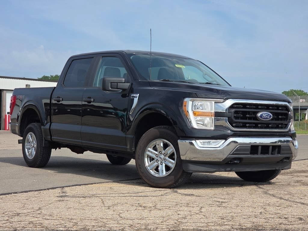 Used 2022 Ford F150 XLT AWD/4WD image 2
