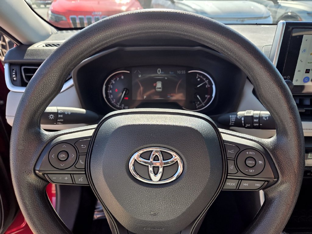 Used 2025 Toyota RAV4 XLE w/ Convenience Package FWD image 30