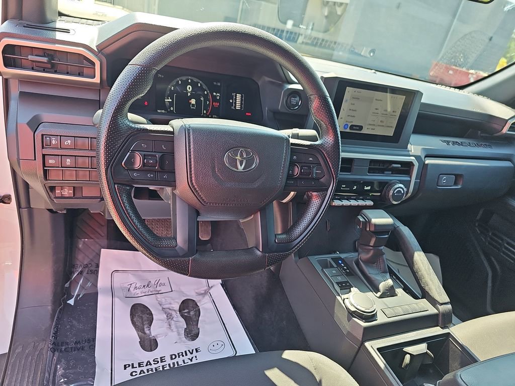 Used 2024 Toyota Tacoma SR AWD/4WD image 19