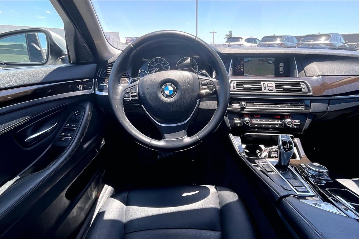 Used 2016 BMW 528i Sedan RWD image 5