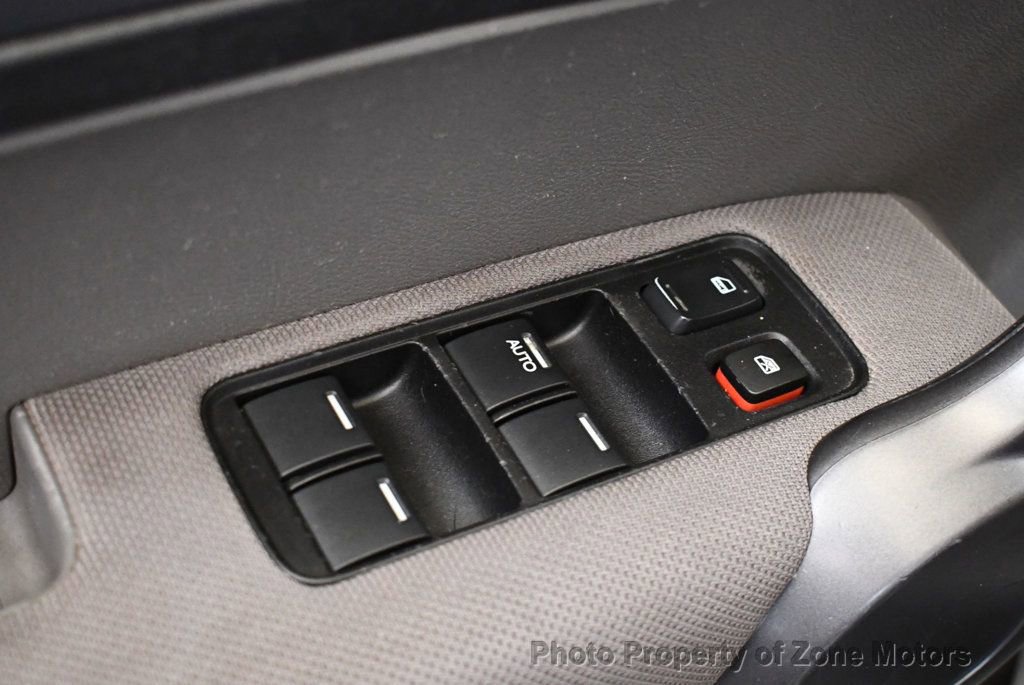 Used 2009 Honda CR-V LX image 29