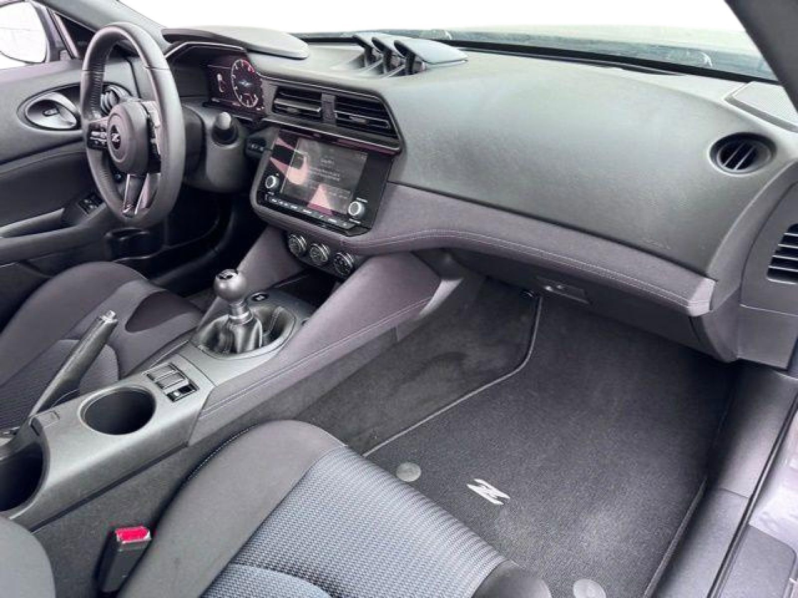 Used 2024 Nissan Z Sport RWD image 13