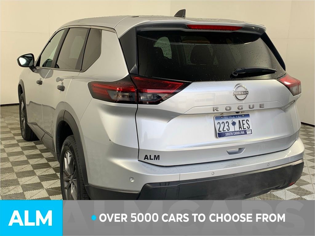 Used 2024 Nissan Rogue S image 6
