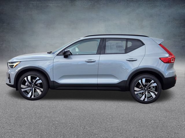 New 2026 Volvo XC40 B5 Ultra w/ Climate Package AWD/4WD image 4