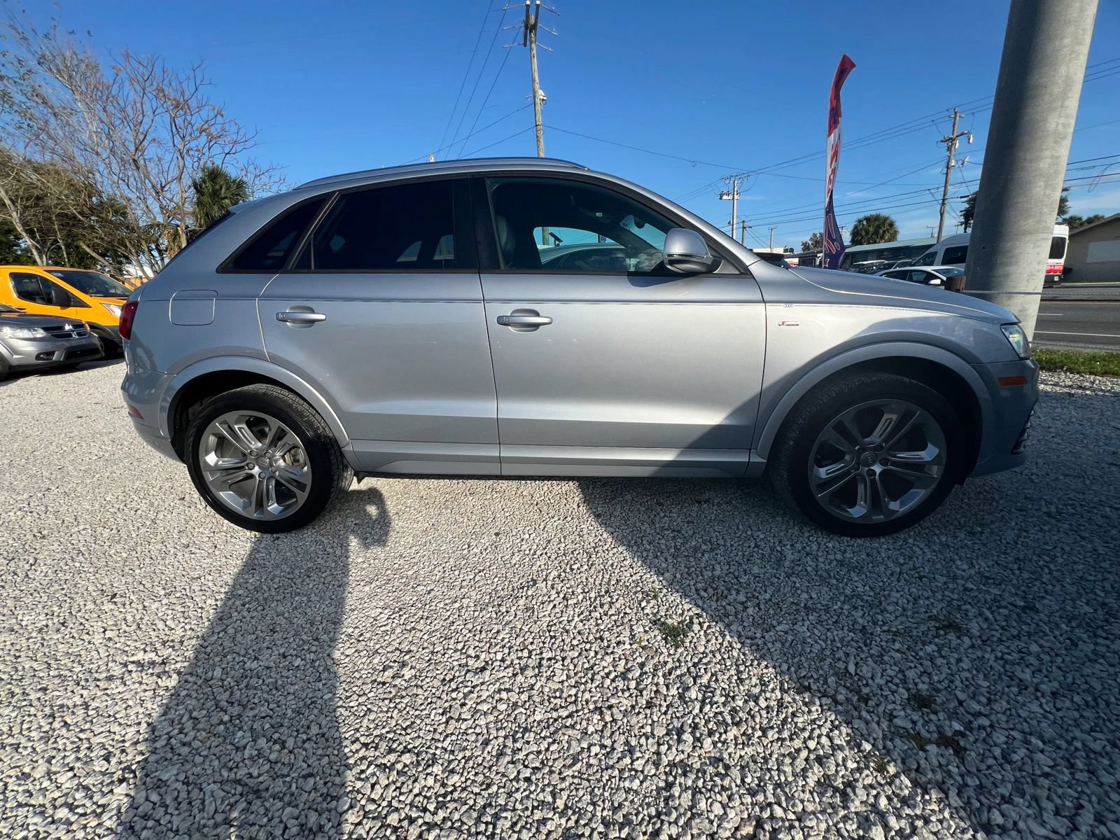 Used 2018 Audi Q3 2.0T Premium w/ Convenience Package FWD image 4