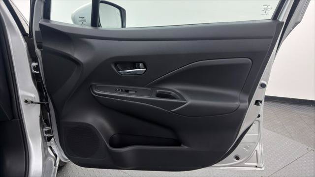 Used 2025 Nissan Versa SV FWD image 23