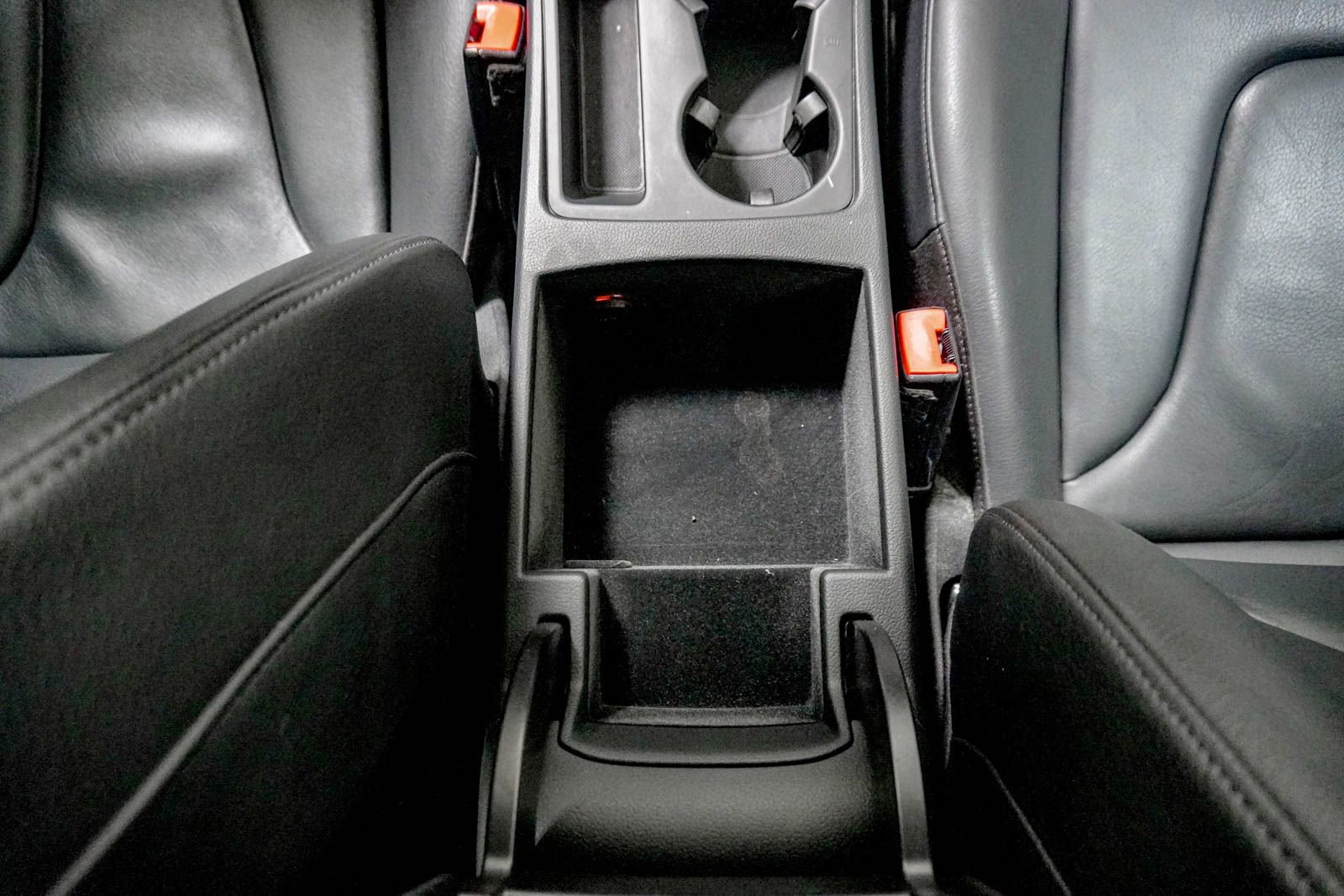 Used 2010 Audi A4 2.0T Premium image 27