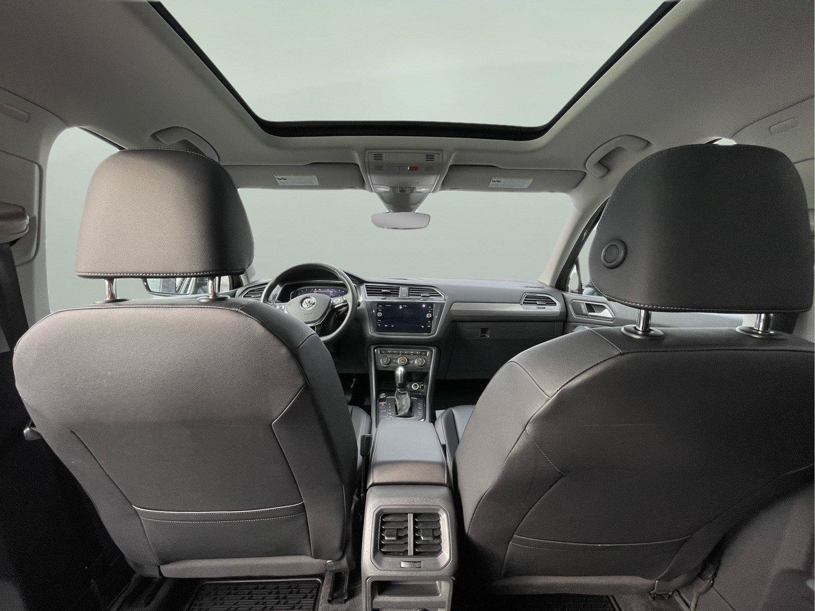 Used 2020 Volkswagen Tiguan SEL AWD/4WD image 19