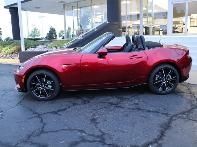 New 2026 MAZDA MX-5 Miata Grand Touring w/ Appearance Package RWD image 2