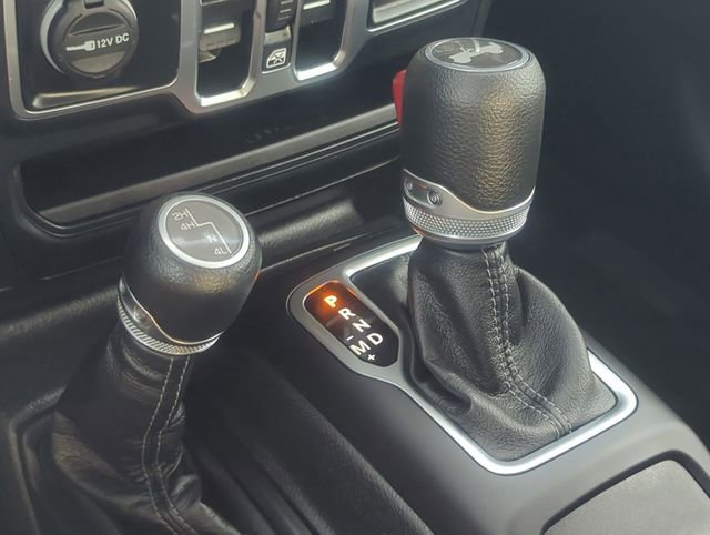 Used 2025 Jeep Wrangler Sport image 20