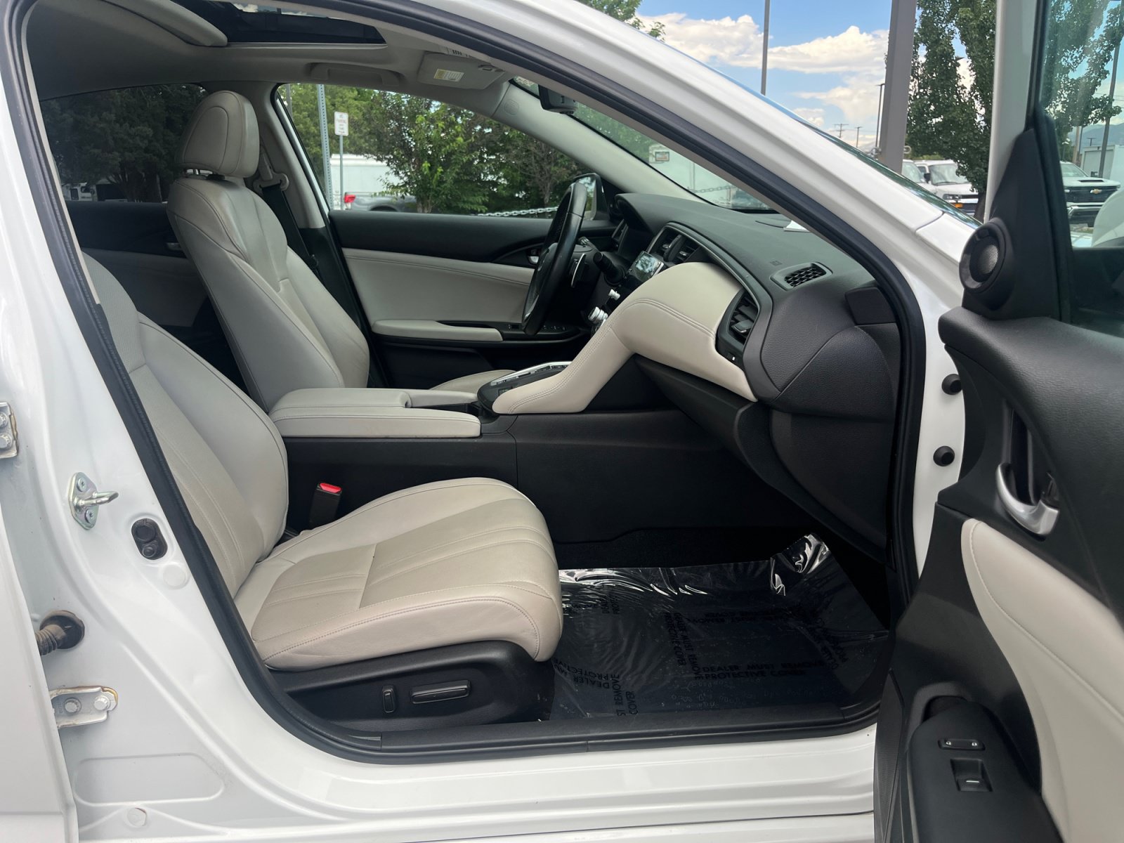 Used 2019 Honda Insight Touring image 29