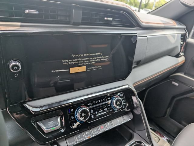New 2026 GMC Sierra 2500 AT4 w/ AT4 Premium Plus Package AWD/4WD image 21