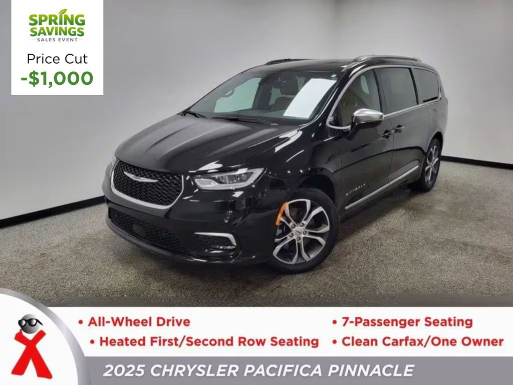 Used 2025 Chrysler Pacifica Pinnacle w/ Trailer Tow Group video 1