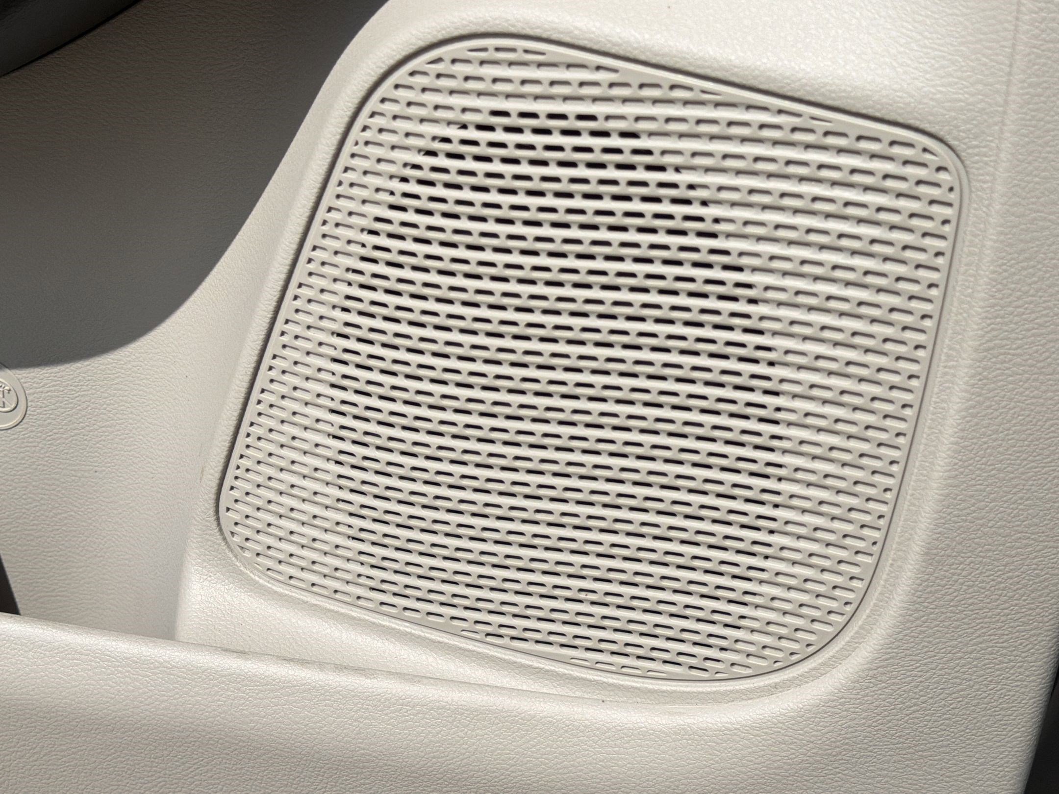 Used 2024 Chrysler Voyager LX image 22