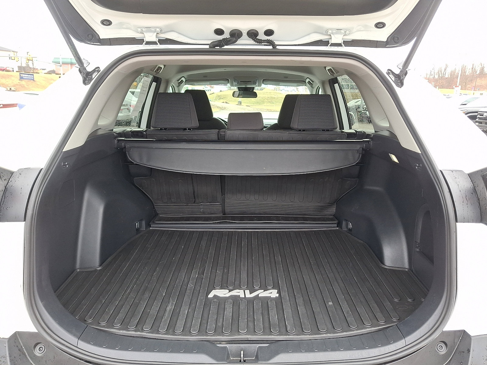 Used 2024 Toyota RAV4 LE image 26