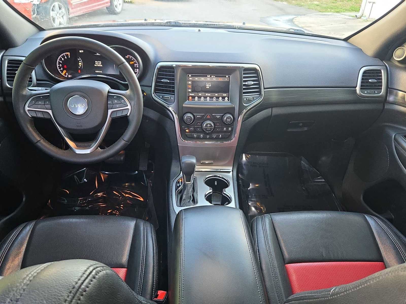 Used 2019 Jeep Grand Cherokee Laredo image 15