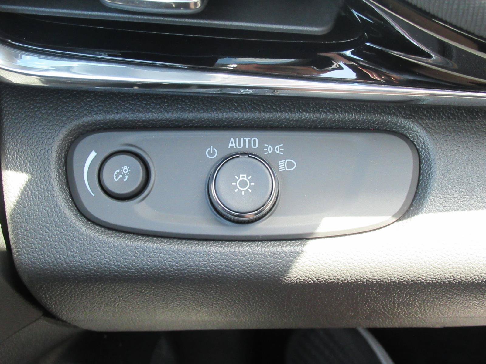 New 2026 Buick Envista Sport Touring w/ Convenience I Package FWD image 22