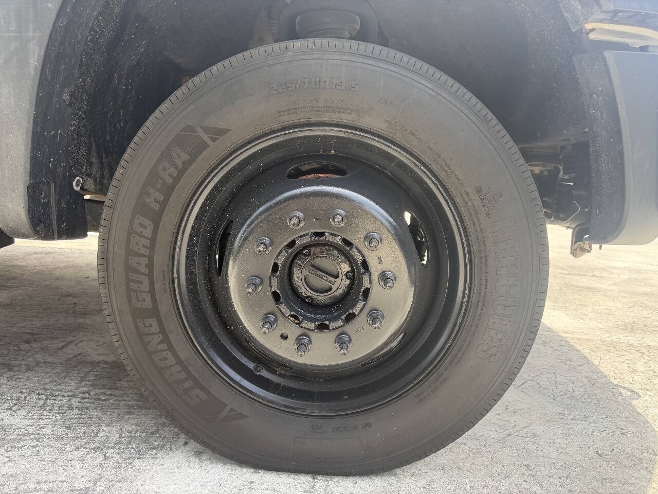 Used 2016 Ford F550 4x4 Crew Cab Super Duty image 8