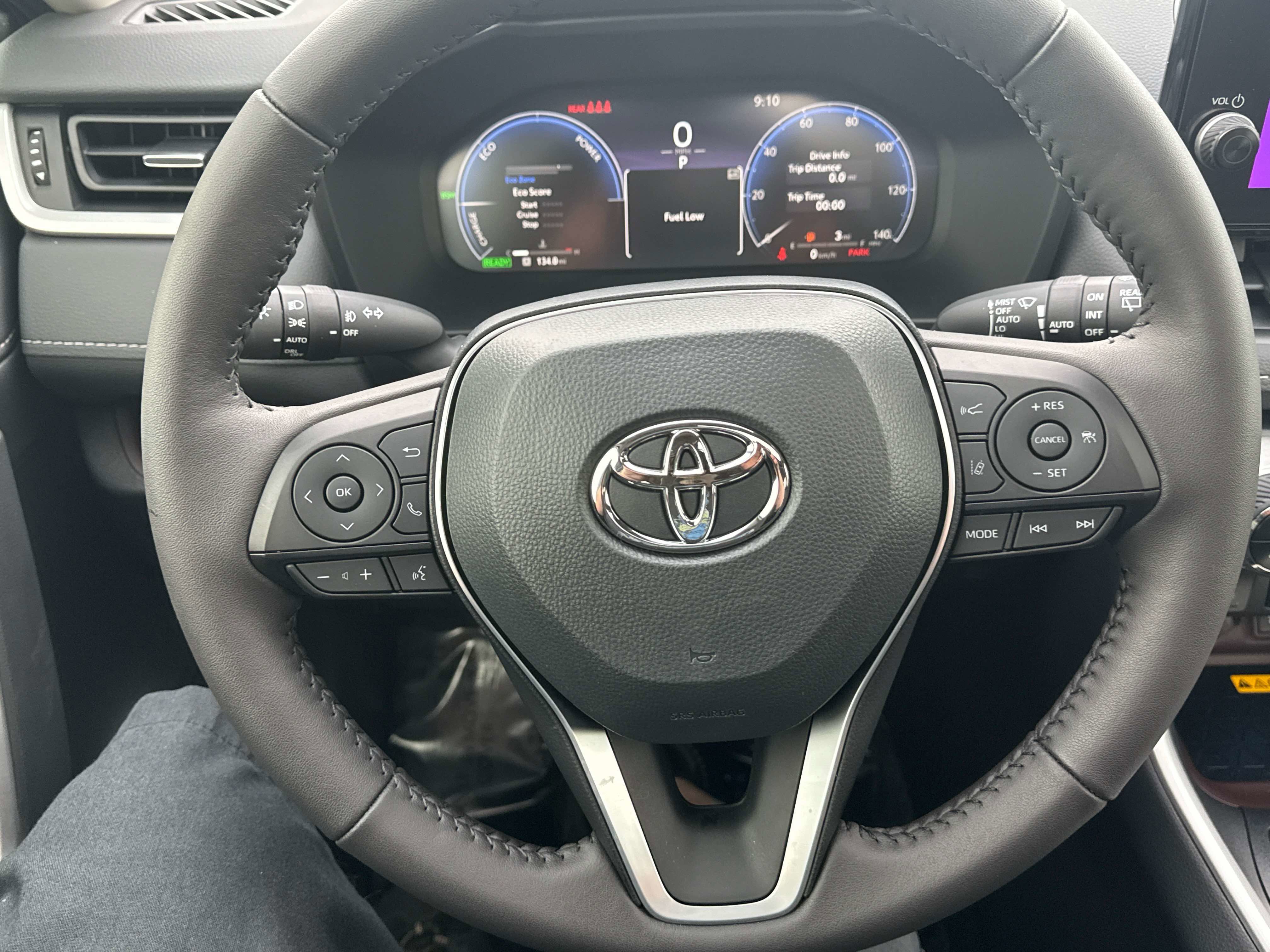 Used 2025 Toyota RAV4 Limited image 28