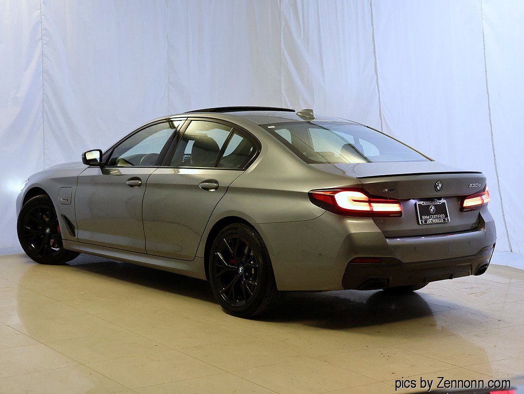 Certified 2023 BMW 530e xDrive w/ Premium Package image 9
