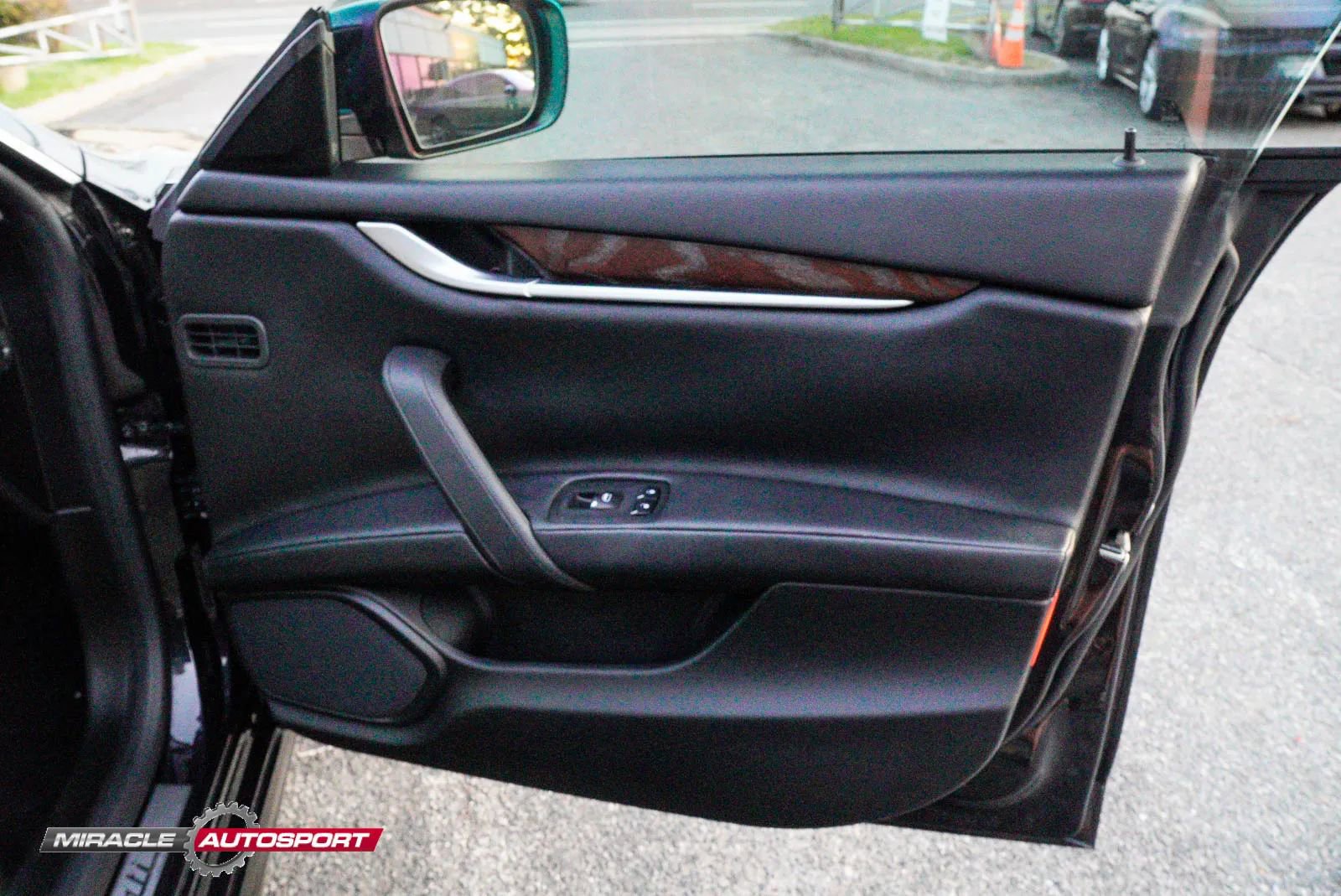 Used 2015 Maserati Ghibli S Q4 image 29