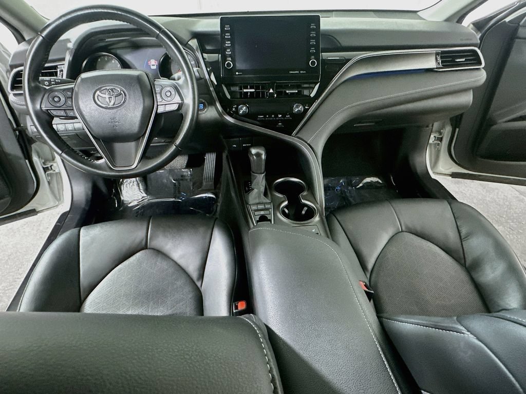 Used 2024 Toyota Camry XSE FWD image 17