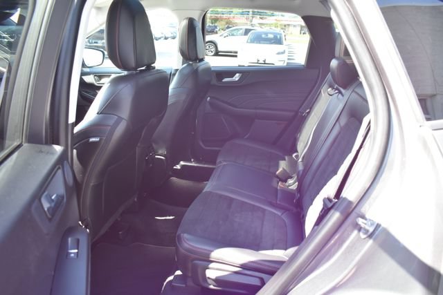 Used 2022 Ford Escape SEL w/ Technology Package AWD/4WD image 37