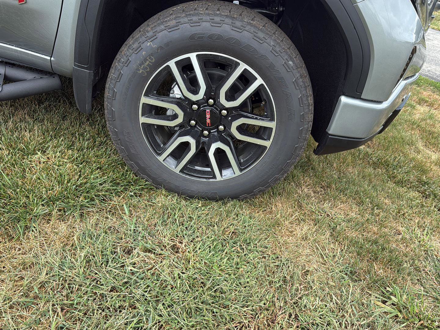 New 2026 GMC Sierra 1500 AT4 w/ Technology Package image 5