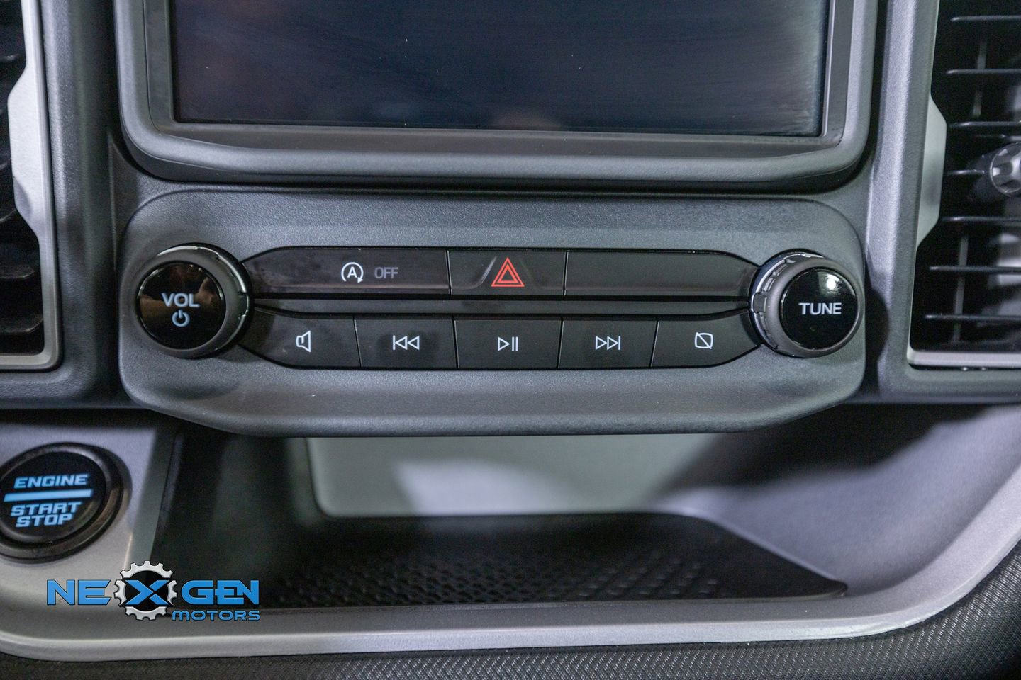Used 2024 Ford Bronco Sport Big Bend AWD/4WD image 17