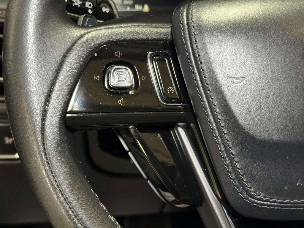 Certified 2022 Lincoln Aviator AWD w/ Premium Package image 10