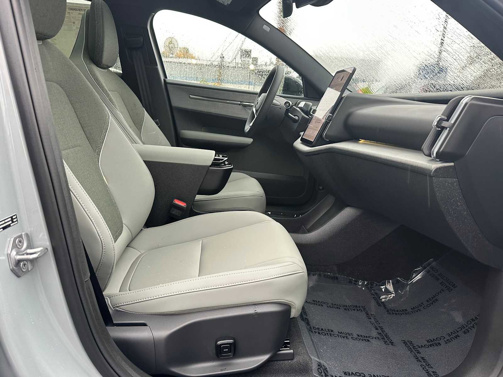 New 2026 Volvo EX30 Plus w/ Protection Package Premier AWD/4WD image 10