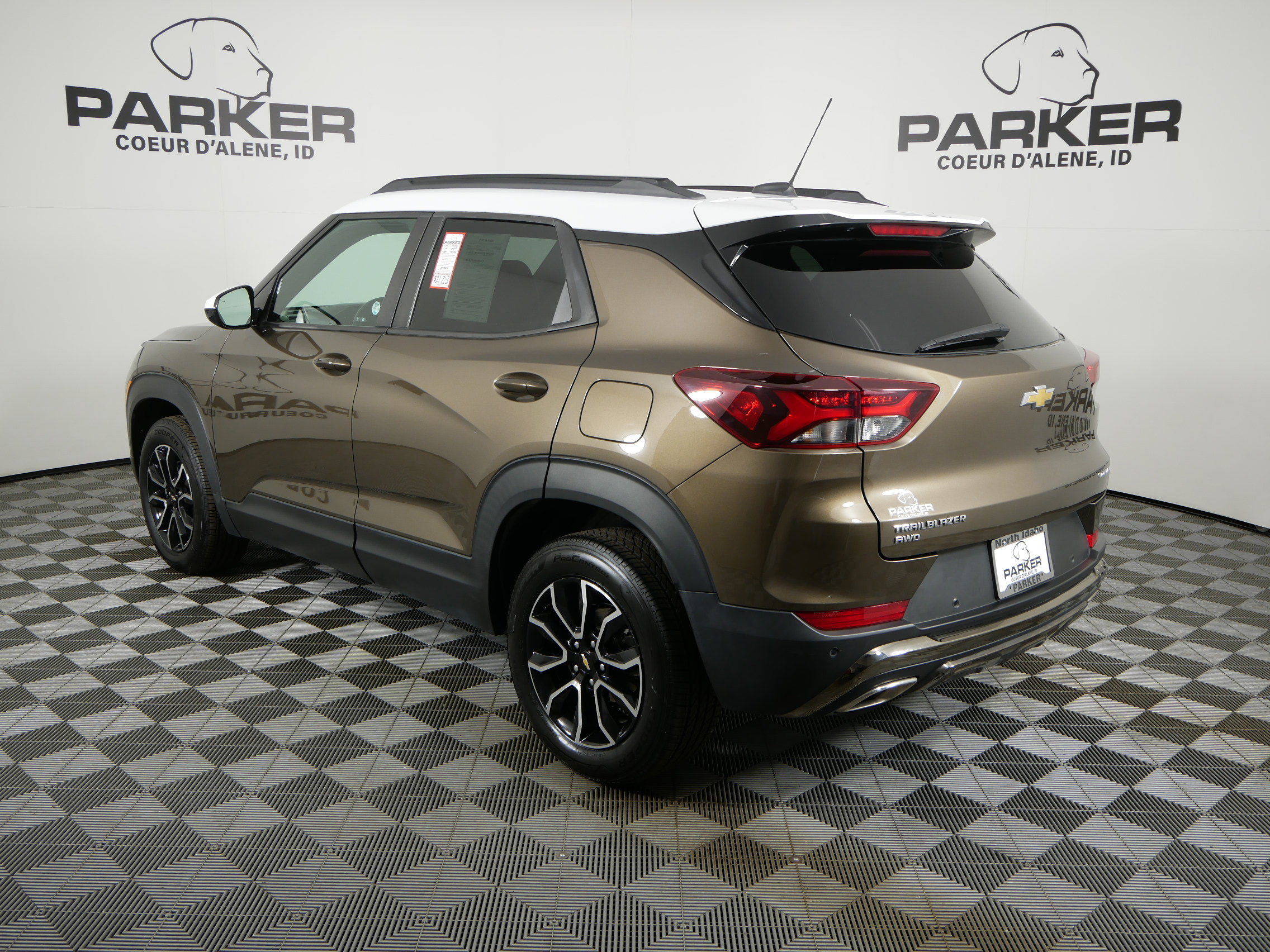 Used 2021 Chevrolet TrailBlazer ACTIV w/ Technology Package AWD/4WD image 7