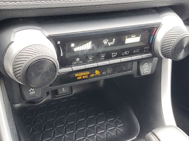 Used 2020 Toyota RAV4 LE w/ All Weather Liner Package image 26