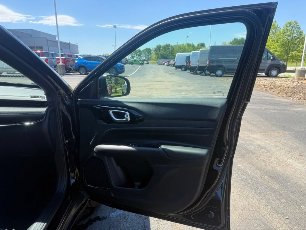 New 2026 Jeep Compass Limited AWD/4WD image 46